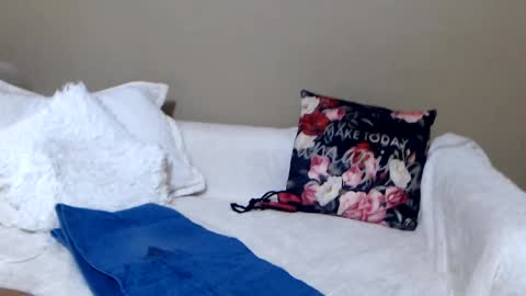 izabell online show from 01-09-25, 04:49