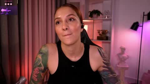 Red Jasmine online show from 05-14-26, 11:55