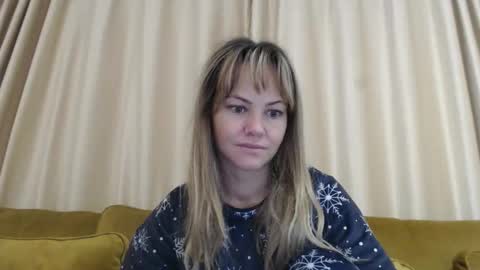 RedJessica online show from 10-20-25, 04:35