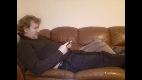 Snapshot of redlols chatting on 12-30-24, 01:04 redlols online show from 12-30-24, 01:04