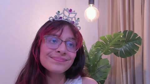 Snapshot of redmeloddy chatting on 12-02-24, 11:18 Meloddy online show from 12-02-24, 11:18