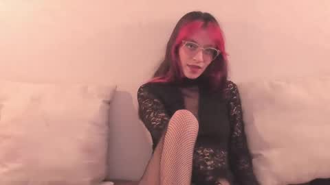 Snapshot of redmeloddy chatting on 03-11-25, 07:47 Meloddy online show from 03-11-25, 07:47