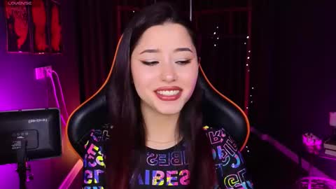 Kiara online show from 11-25-25, 10:32