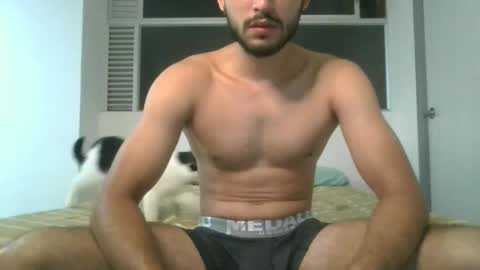 Snapshot of redpulse777 chatting on 10-20-25, 04:35 redpulse777 online show from 10-20-25, 04:35