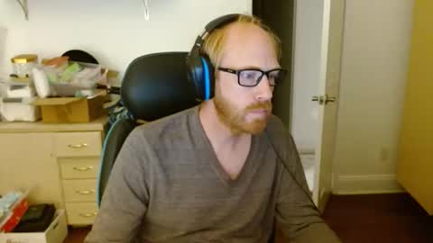 redrob57 online show from 11-19-25, 09:42