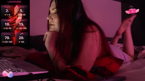 Snapshot of redyari chatting on 03-11-26, 09:54 Red online show from 03-11-26, 09:54