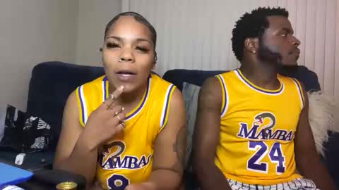 reekanddes online show from 11-15-25, 05:16