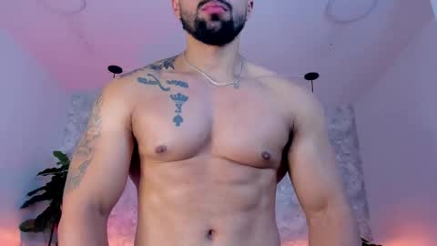 Snapshot of regan_pearson chatting on 10-14-25, 03:18 Regan online show from 10-14-25, 03:18