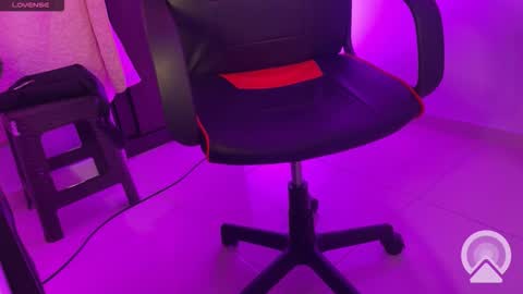 regina_mills_milk online show from 10-18-25, 02:36