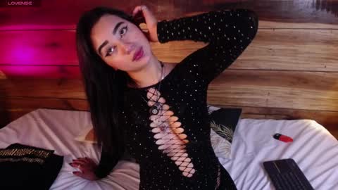   online show from 11-25-25, 04:01