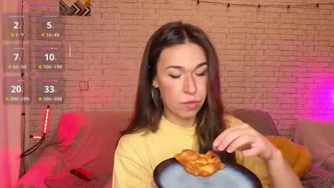 ReginaHawkinss online show from 12-05-25, 12:14