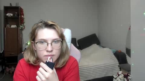 Snapshot of reginasmilee chatting on 01-11-25, 06:01 Regina online show from 01-11-25, 06:01