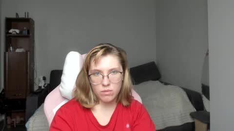 Snapshot of reginasmilee chatting on 01-13-25, 12:45 Regina online show from 01-13-25, 12:45