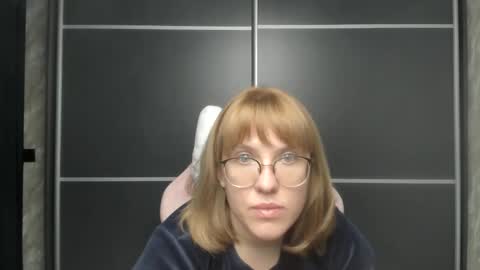 Snapshot of reginasmilee chatting on 02-01-25, 06:51 Regina online show from 02-01-25, 06:51