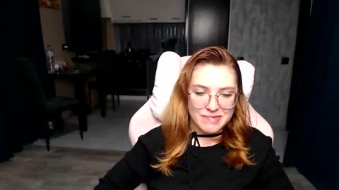 Regina online show from 11-06-25, 01:28