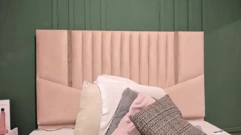 reginavegaa online show from 02-10-25, 05:41