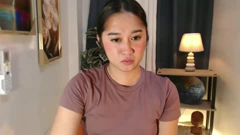 Snapshot of reginethegoddess chatting on 03-04-26, 04:35 regine online show from 03-04-26, 04:35