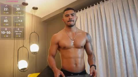 Snapshot of reik_von chatting on 04-30-26, 12:22 Reik online show from 04-30-26, 12:22