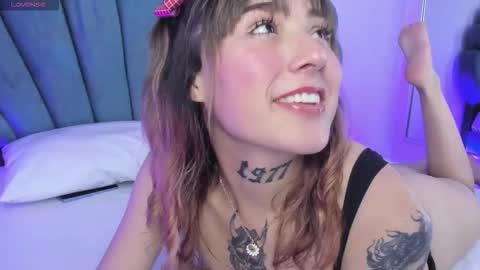 Snapshot of reikaminato chatting on 10-20-25, 03:56 Reika online show from 10-20-25, 03:56