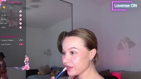 Annie online show from 12-12-24, 09:26