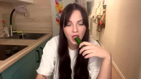 Snapshot of reilbelll chatting on 03-24-26, 10:37 Bell online show from 03-24-26, 10:37