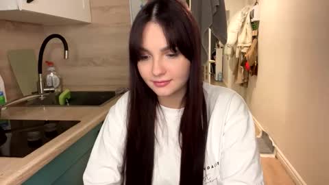 Snapshot of reilbelll chatting on 03-25-26, 09:21 Bell online show from 03-25-26, 09:21