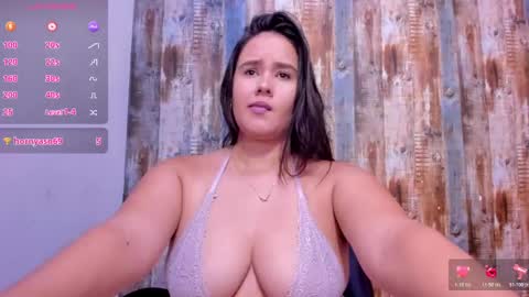 Snapshot of reina_loren chatting on 10-25-25, 02:08 reina_loren online show from 10-25-25, 02:08