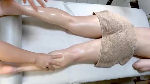 Reina QT online show from 11-04-25, 04:17