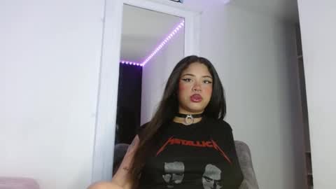 reina_reina online show from 09-14-25, 10:09