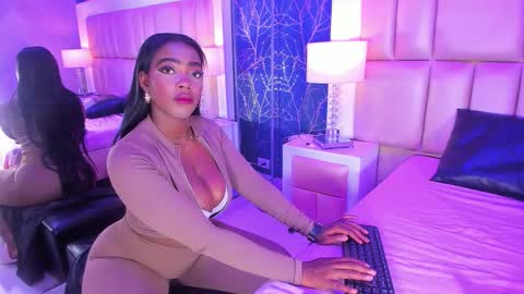 Miah online show from 11-28-25, 12:08