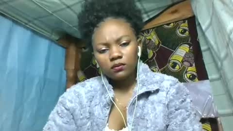 Snapshot of reinechi chatting on 07-10-26, 07:34 Reinechi online show from 07-10-26, 07:34