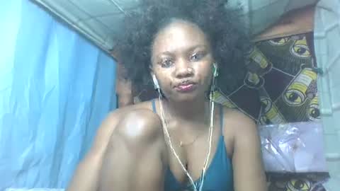 Snapshot of reinechi chatting on 07-14-26, 05:56 Reinechi online show from 07-14-26, 05:56