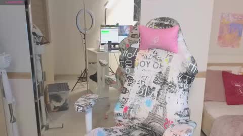 Anna online show from 09-28-25, 11:48