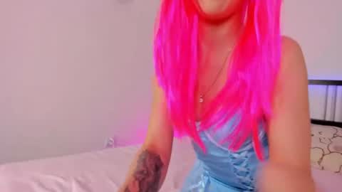 Elly online show from 06-19-26, 03:05