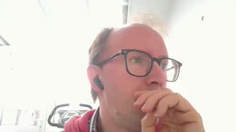 Snapshot of relaxnchat41 chatting on 10-27-25, 09:46 relaxnchat41 online show from 10-27-25, 09:46