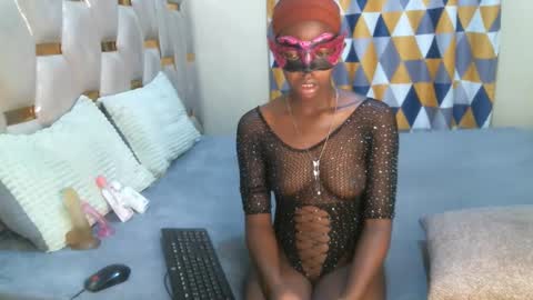 remmyqueen online show from 05-07-26, 03:50
