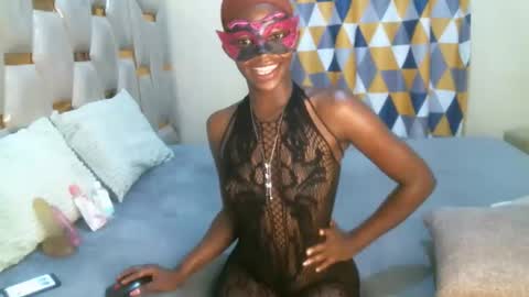 remmyqueen online show from 05-10-26, 08:47