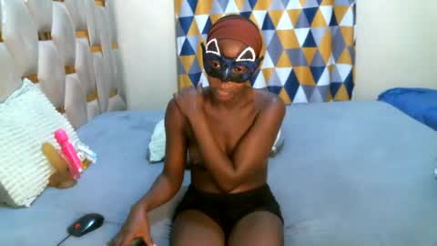 remmyqueen online show from 06-14-26, 02:24