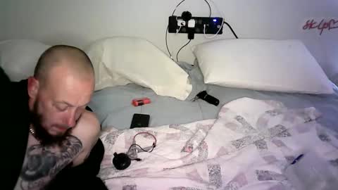 Snapshot of remshotdt chatting on 03-15-26, 04:18 remshotdt online show from 03-15-26, 04:18