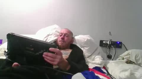 Snapshot of remshotdt chatting on 03-20-26, 03:22 remshotdt online show from 03-20-26, 03:22