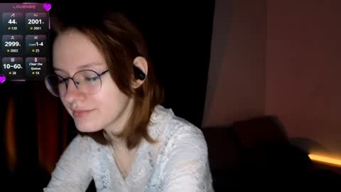 Claire online show from 05-10-26, 06:24