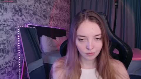 Snapshot of renary_sweet chatting on 09-09-25, 05:23 Renary online show from 09-09-25, 05:23