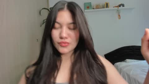 Snapshot of renata__20 chatting on 05-24-26, 04:01 renata__20 online show from 05-24-26, 04:01