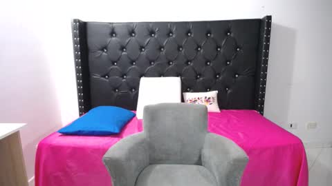 Snapshot of renata_salinas_1 chatting on 09-11-25, 11:49 Renata Salinas online show from 09-11-25, 11:49