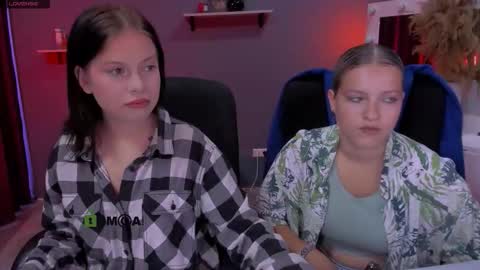 Snapshot of renata_sweety chatting on 09-21-25, 08:38 renata_sweety online show from 09-21-25, 08:38