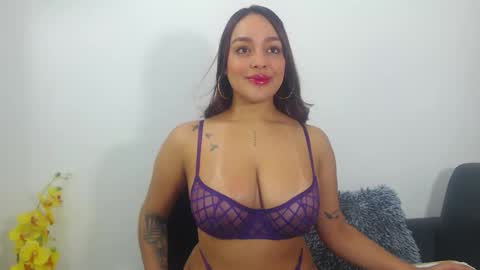 Snapshot of renatabrownn28 chatting on 03-30-26, 07:20 renatabrownn28 online show from 03-30-26, 07:20