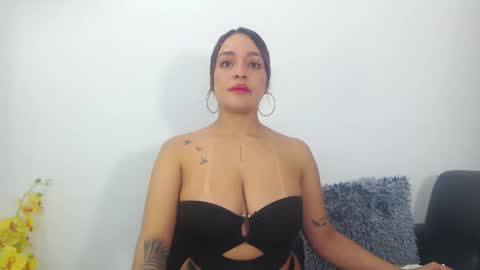 Snapshot of renatabrownn28 chatting on 04-05-26, 09:39 renatabrownn28 online show from 04-05-26, 09:39
