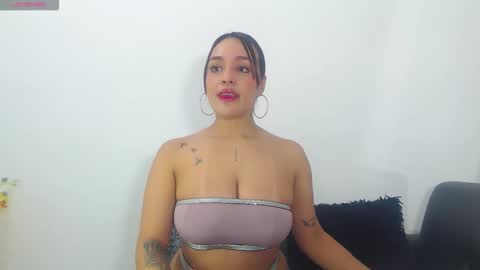 Snapshot of renatabrownn28 chatting on 05-08-26, 08:41 renatabrownn28 online show from 05-08-26, 08:41