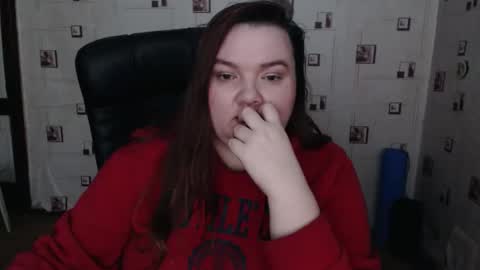 Snapshot of renataoia chatting on 02-11-26, 04:01 renataoia online show from 02-11-26, 04:01