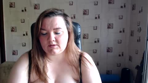 Snapshot of renataoia chatting on 07-19-26, 01:48 renataoia online show from 07-19-26, 01:48